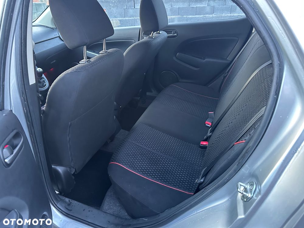 Mazda 2 - 11