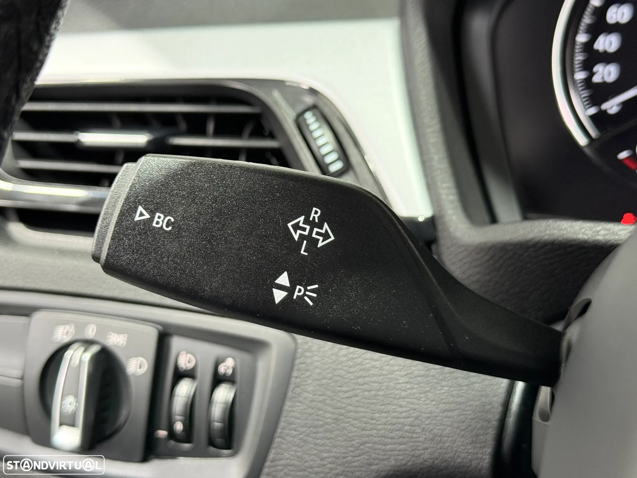 BMW X1 16 d sDrive Advantage - 22