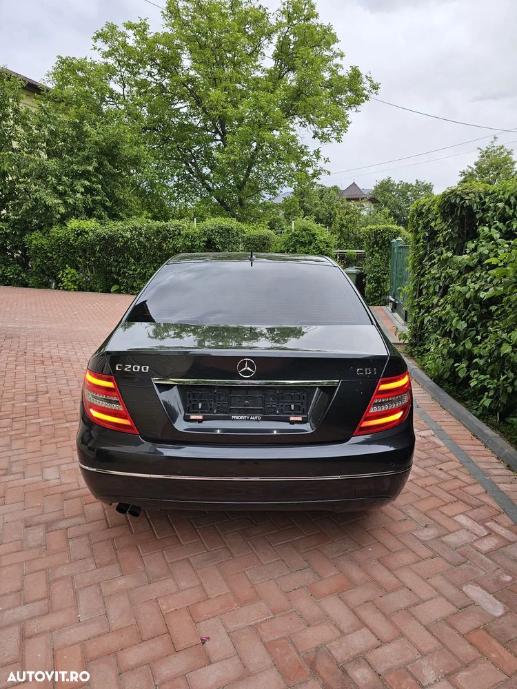 Mercedes-Benz C - 3