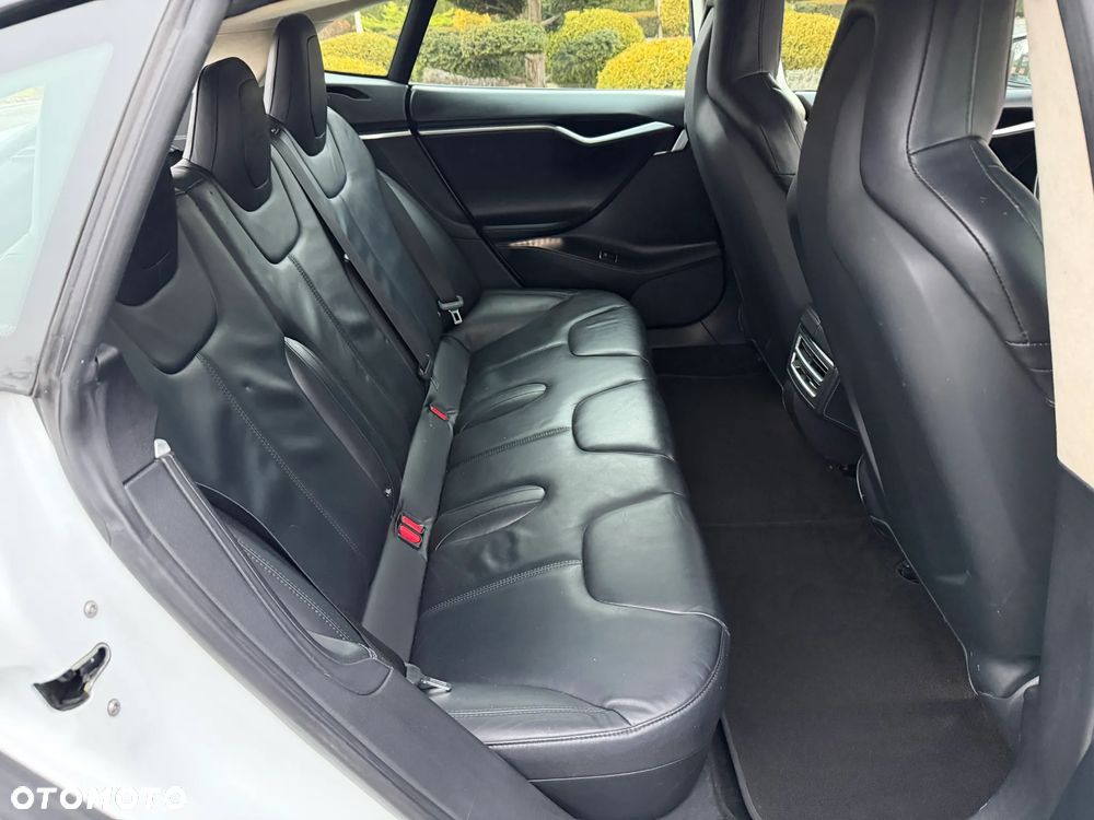 Tesla Model S 85D Allradantrieb - 24