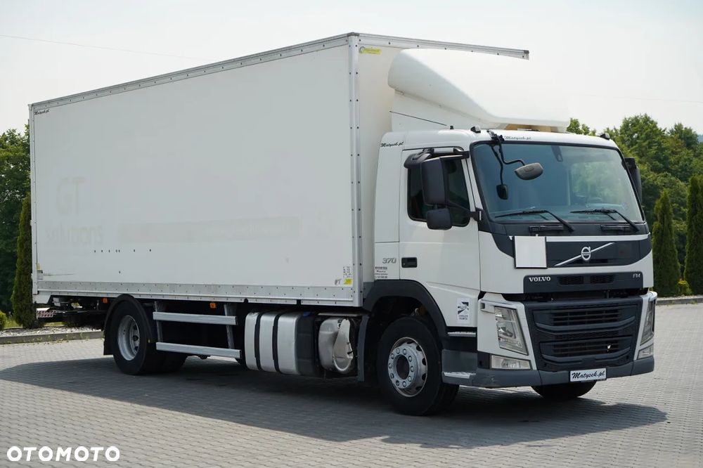 Volvo FM 370 / KONTENER 7,8 M / 4x2 / I-SHIFT / WINDA / EURO 6 - 5