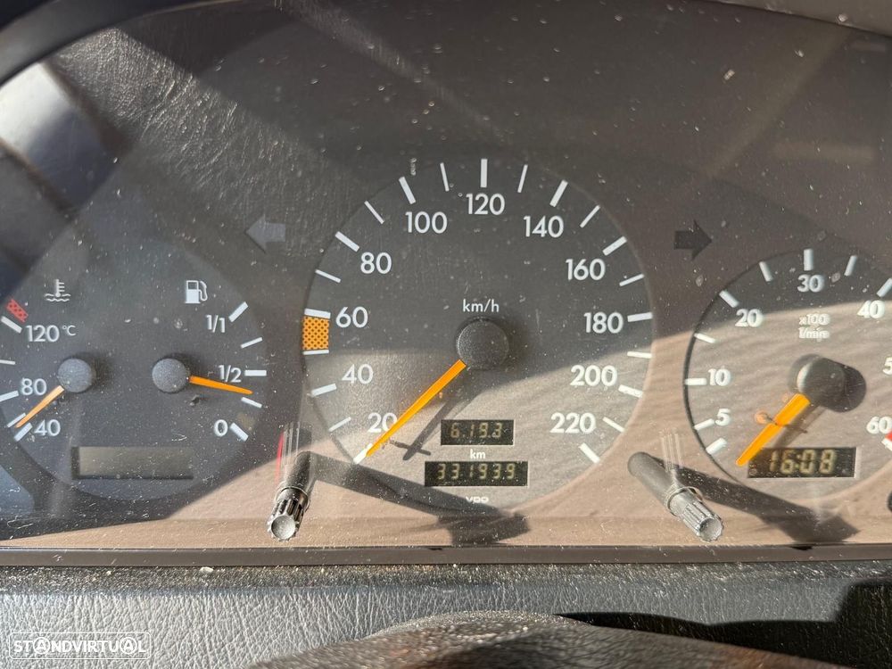 Mercedes-Benz C 200 D Elegance - 9