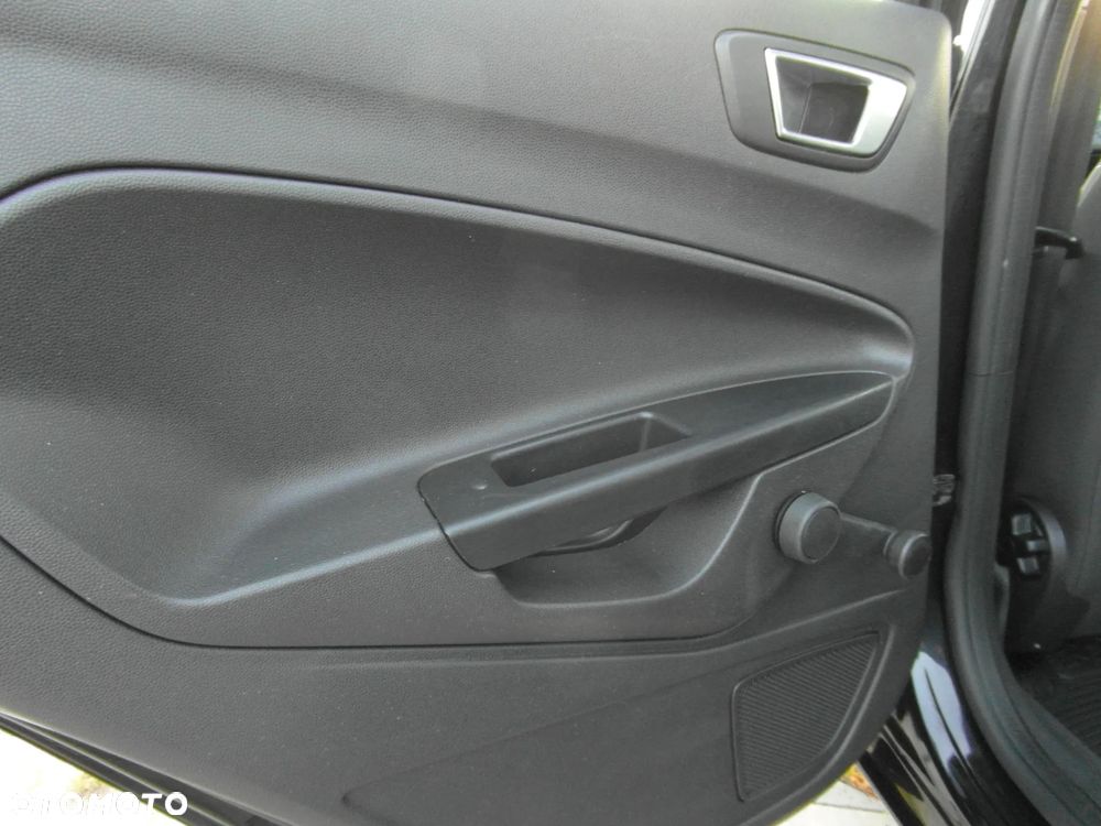 Ford Fiesta 1.25 Silver X (Trend) EU6 - 30