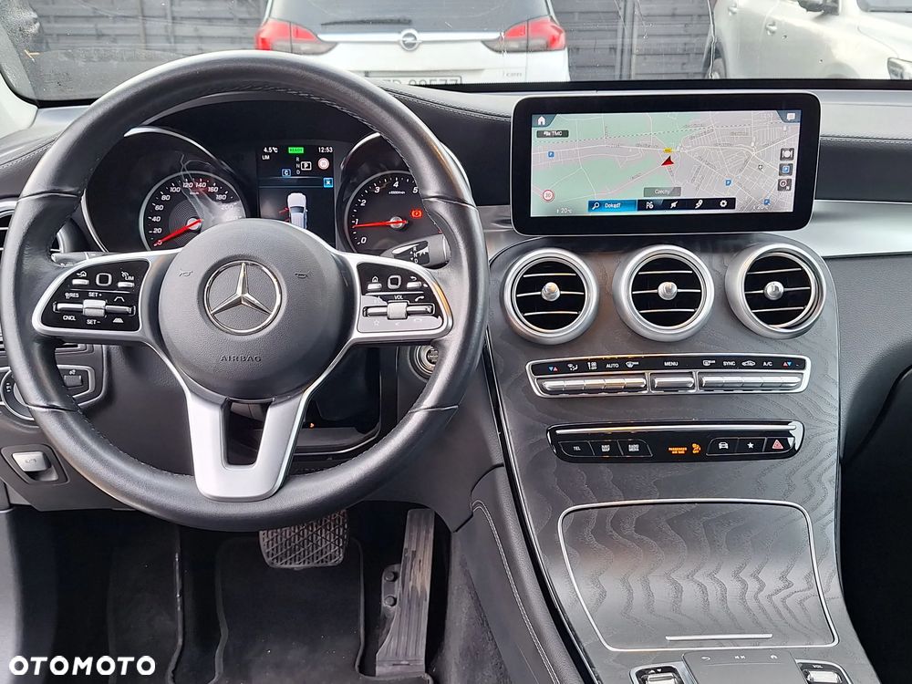 Mercedes-Benz GLC 200 - 6