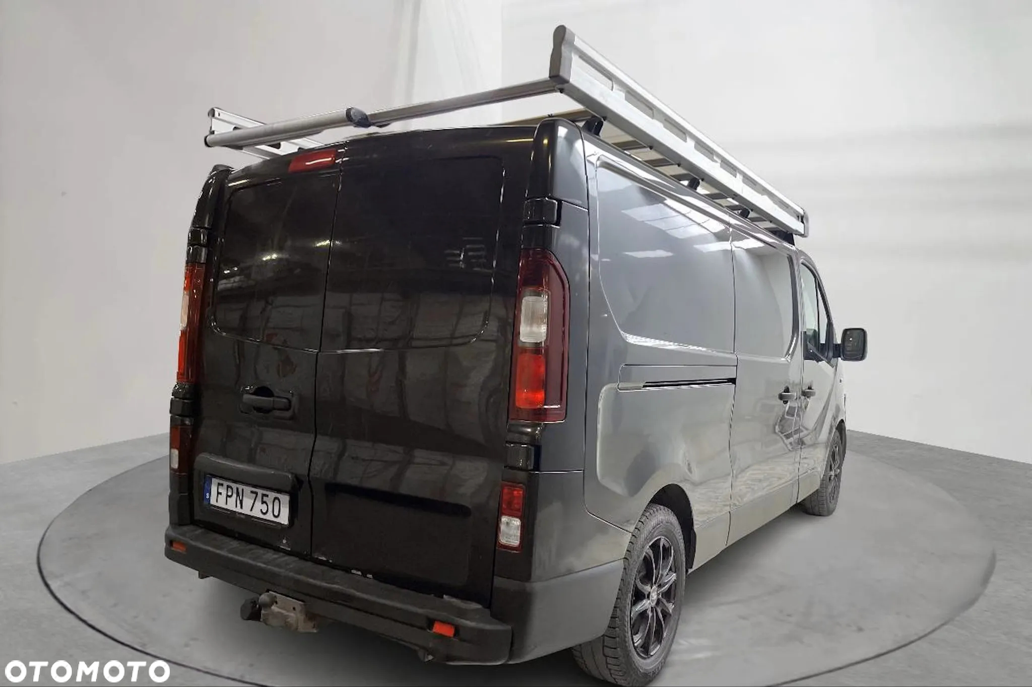 Nissan NV300 - 5