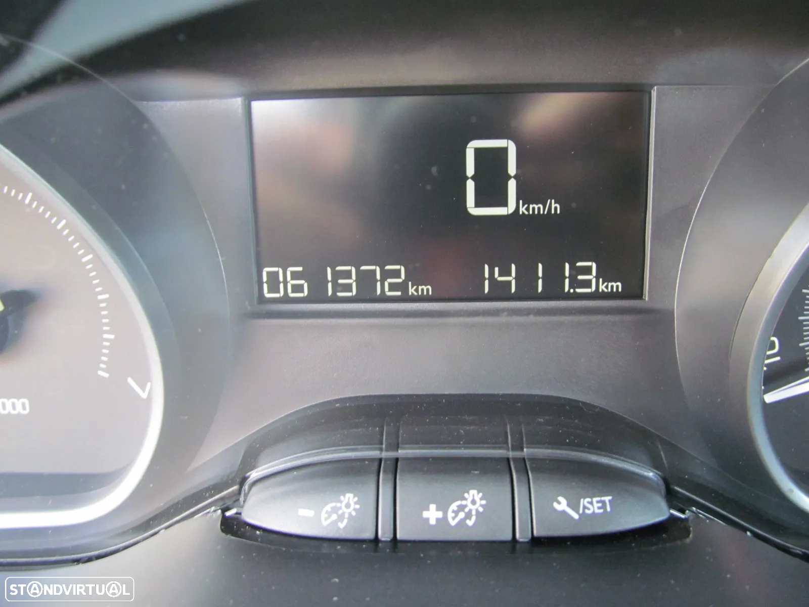 Peugeot 2008 1.2 PureTech Style - 15