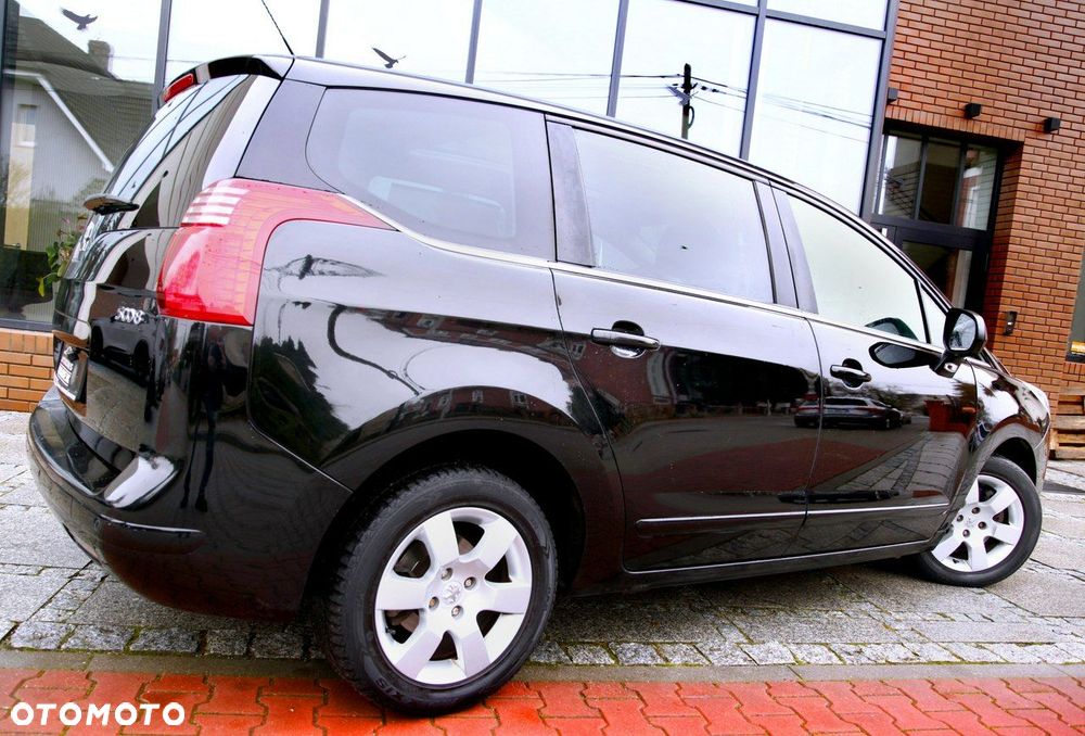 Peugeot 5008 1.6 THP Premium - 27