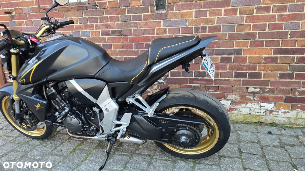 Honda CB - 8