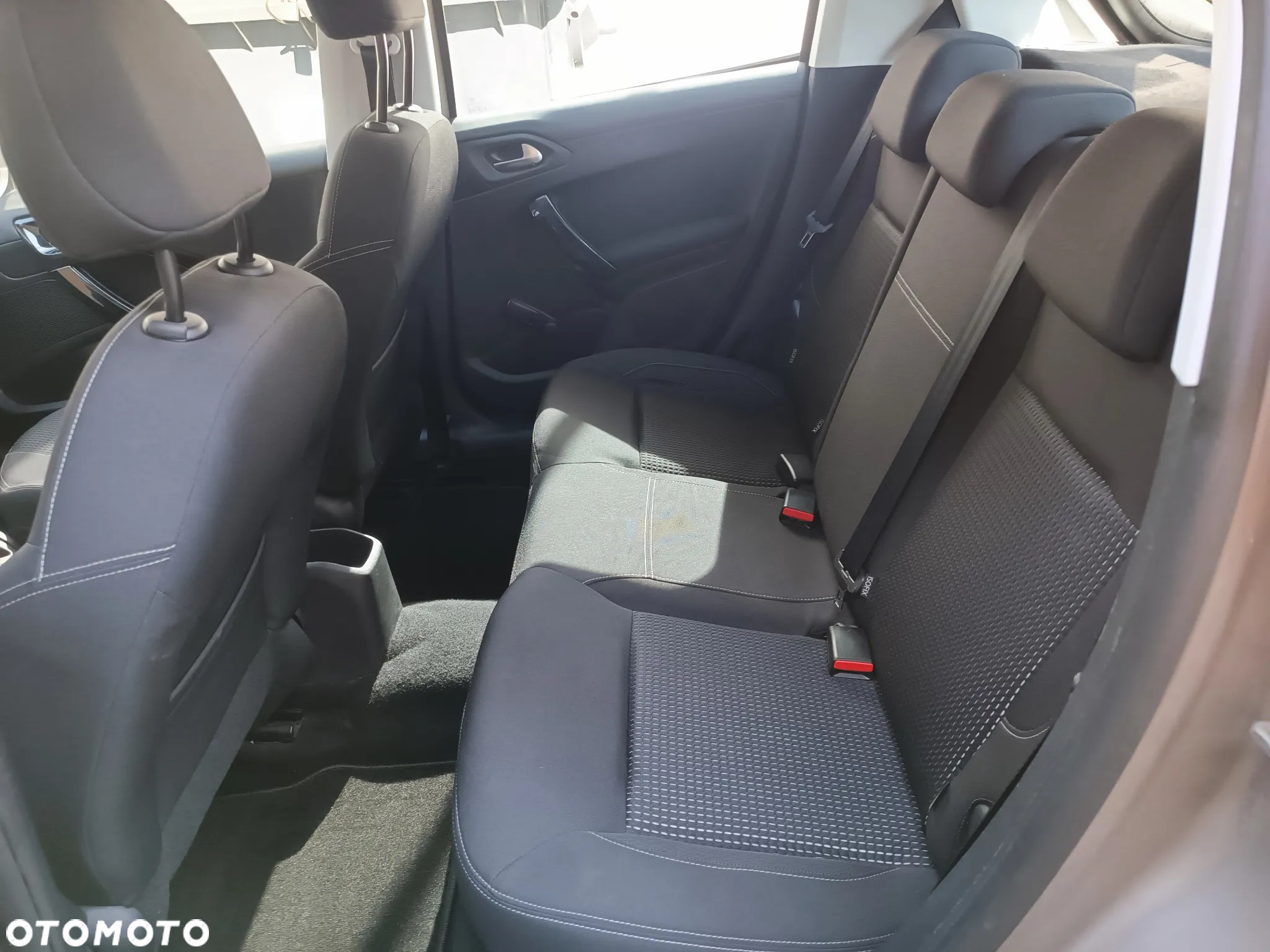 Peugeot 208 1.2 PureTech Allure S&S - 35