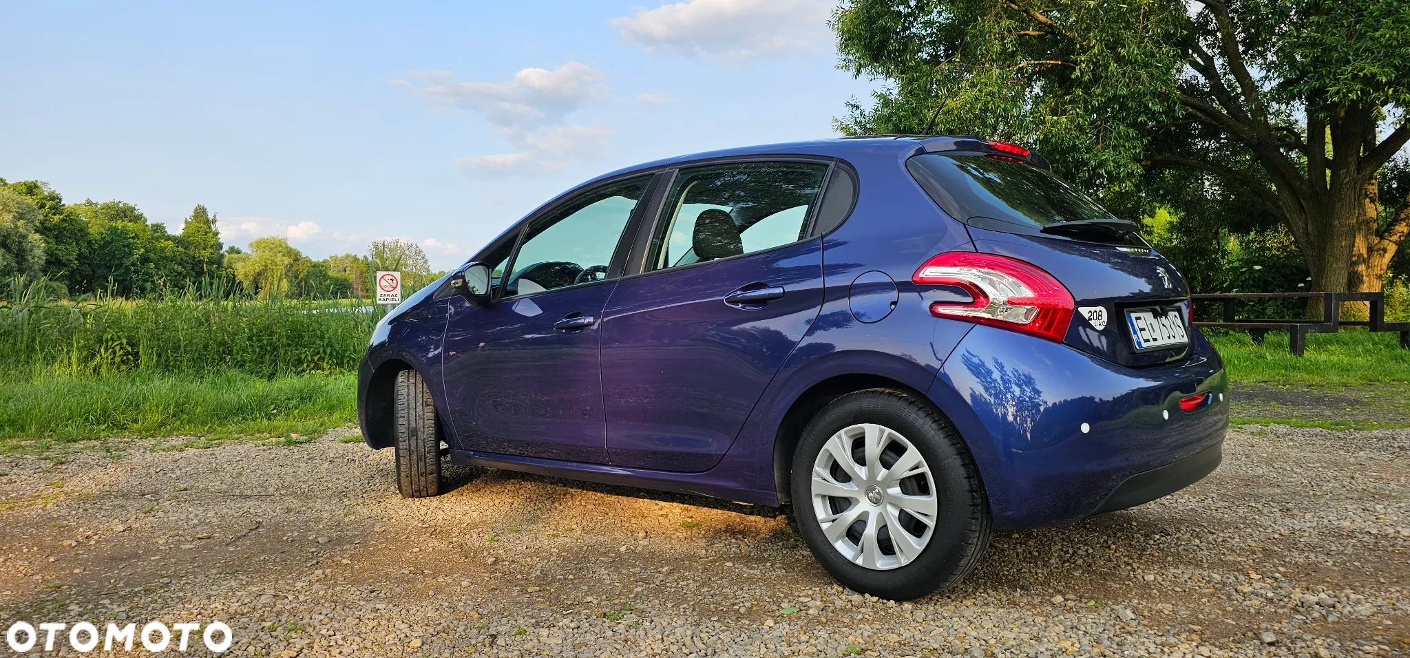 Peugeot 208 - 13
