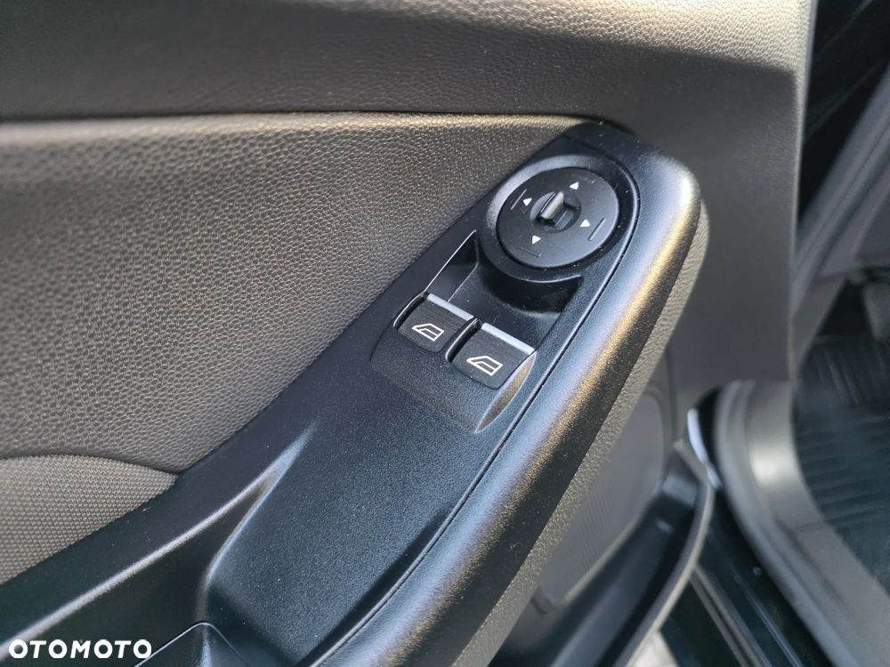 Ford Fiesta - 22