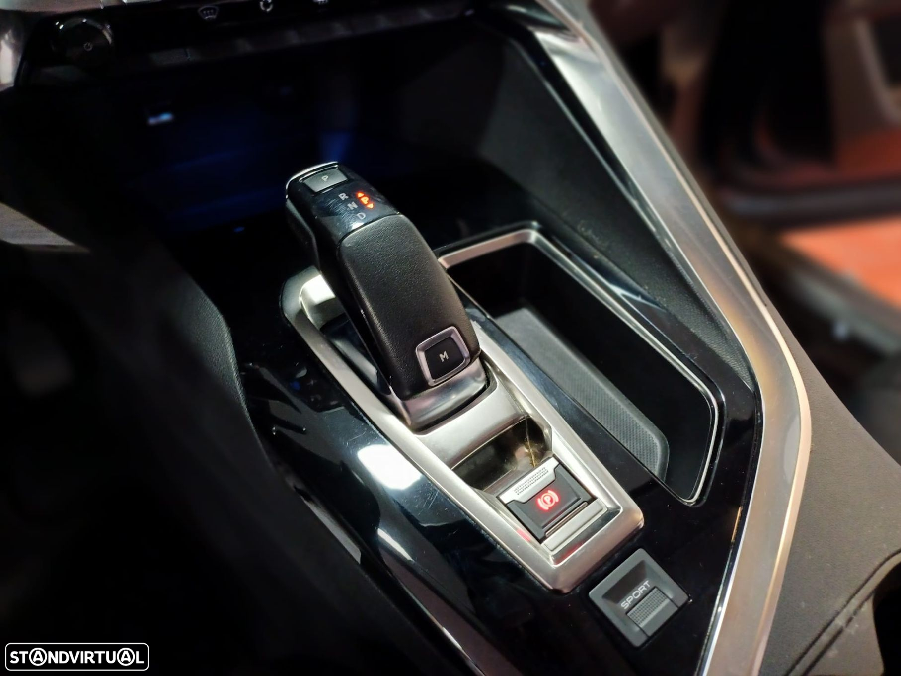 Peugeot 5008 1.2 PureTech Allure EAT8 - 21