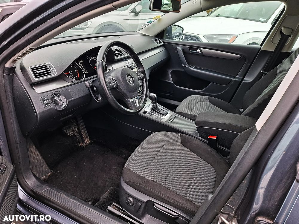 Volkswagen Passat 2.0 TDI BlueMotion Technology DSG Highline - 9