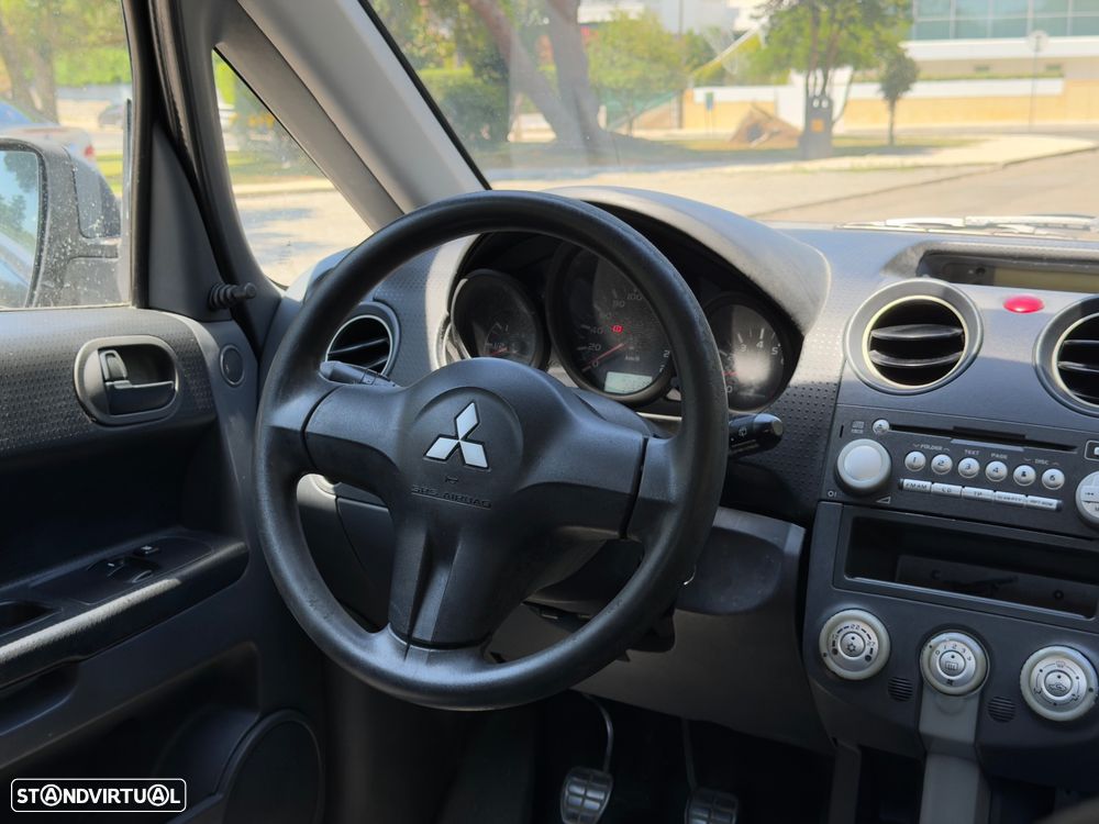 Mitsubishi Colt 1.1 Inform RCD/AC - 13