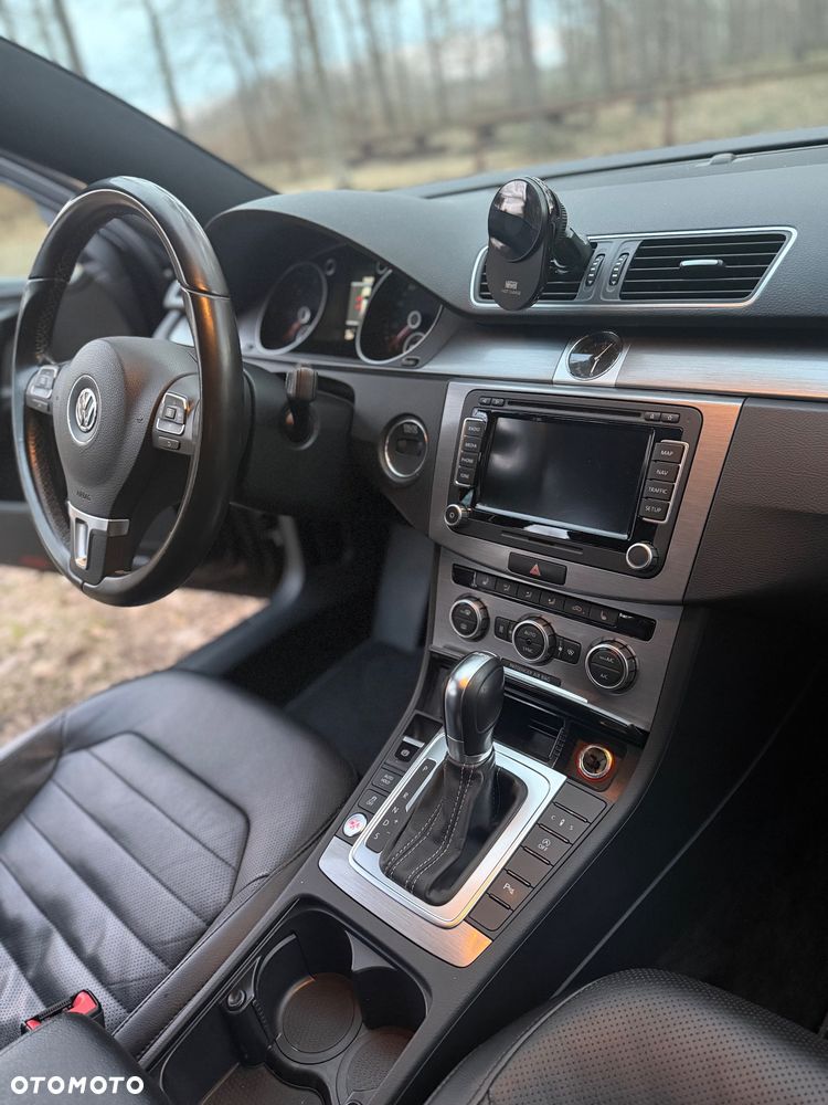 Volkswagen Passat 2.0 TDI DSG BlueMotion Technology Highline - 8