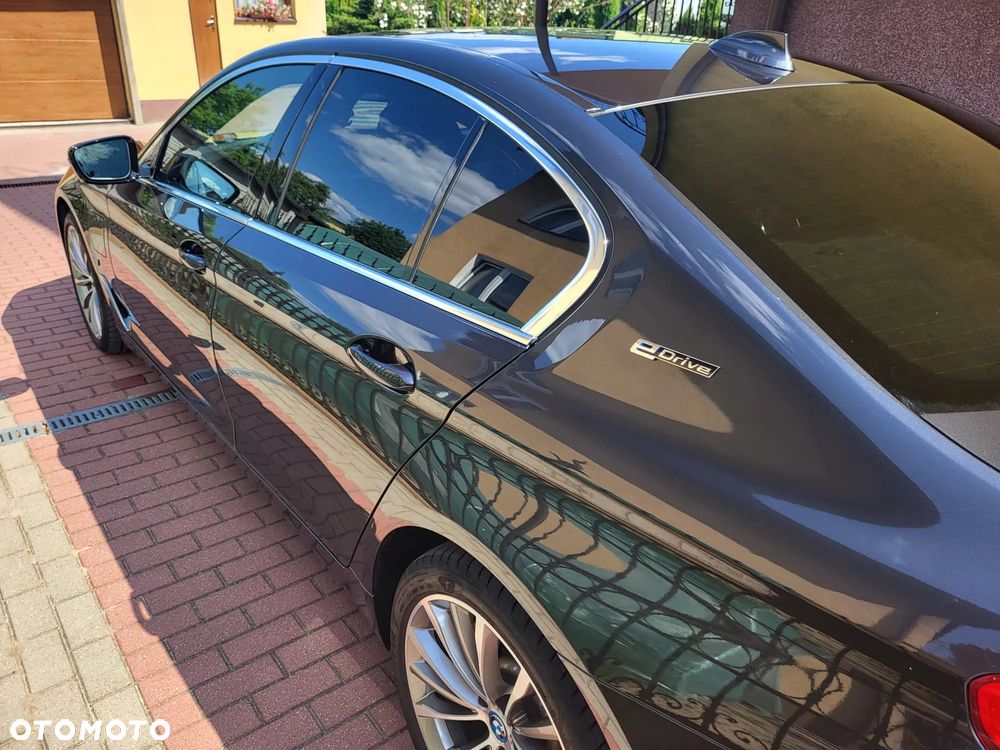 BMW Seria 5 530e iPerformance Luxury Line - 9