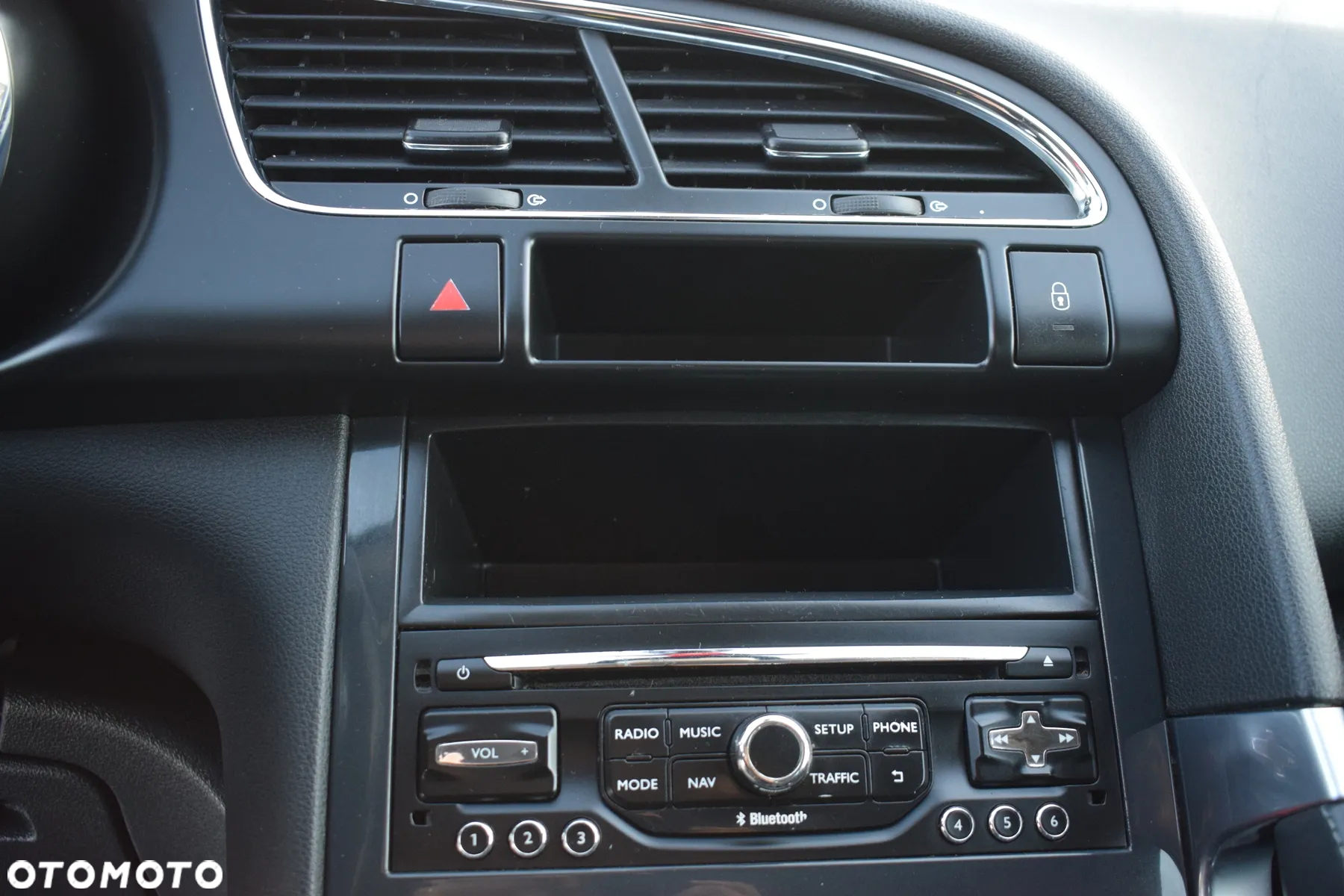 Peugeot 3008 HDi 115 Allure - 23