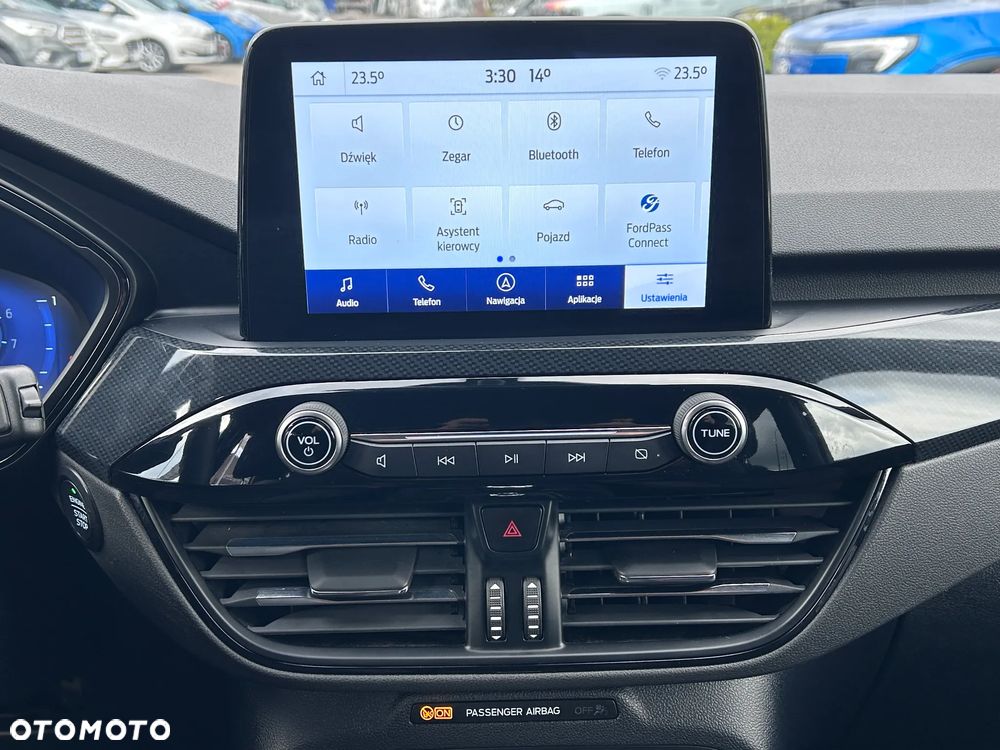 Ford Kuga 1.5 EcoBoost ST-LINE - 24