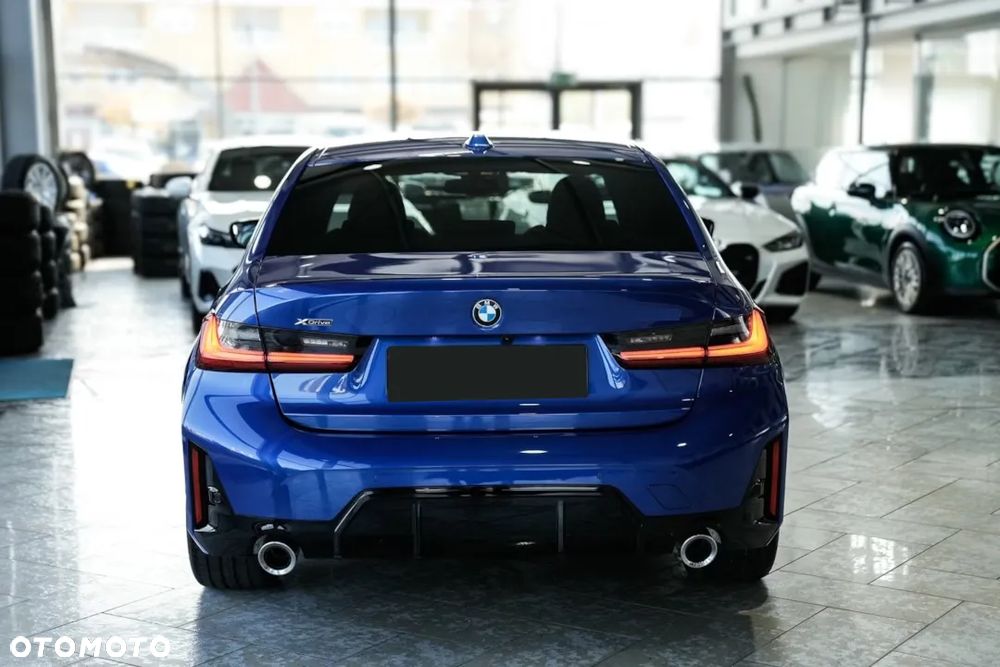 BMW Seria 3 318i M Sport - 8