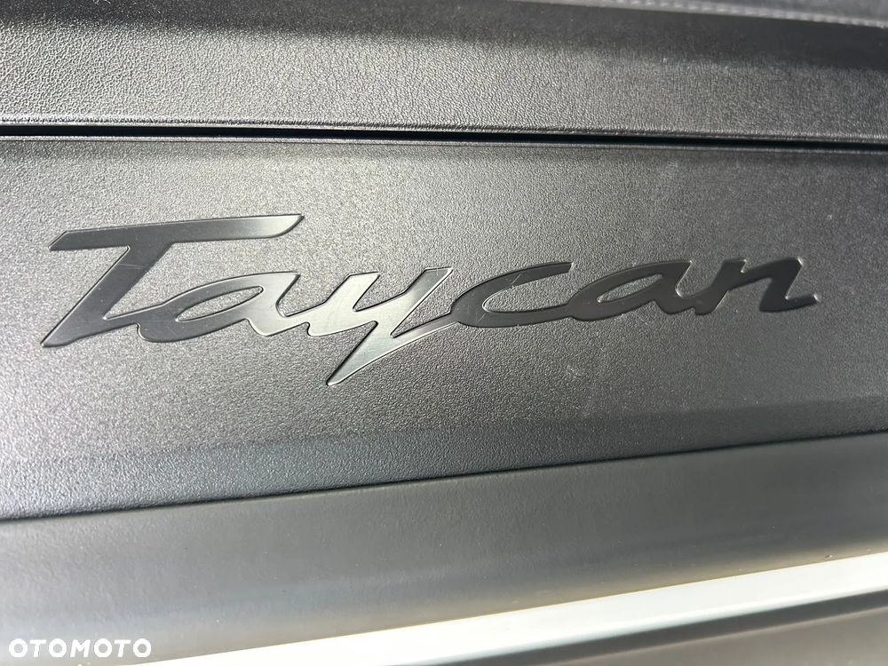 Porsche Taycan Standard - 22