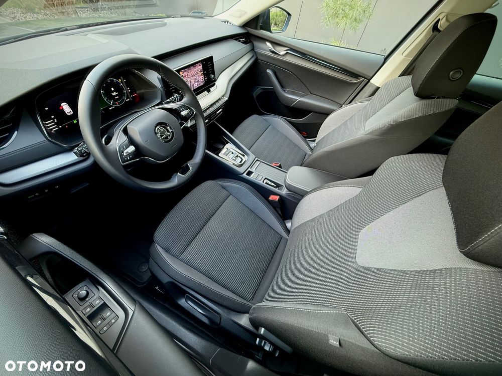 Skoda Octavia 2.0 TDI Ambition DSG - 11