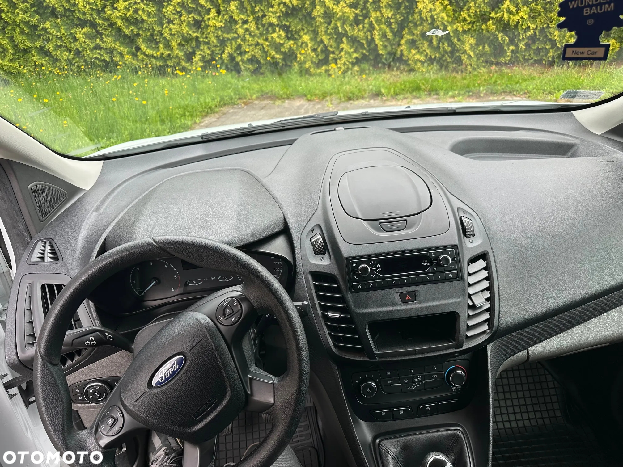 Ford Transit Connect - 8