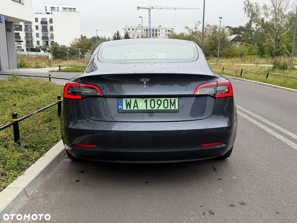 Tesla Model 3 RWD - 12