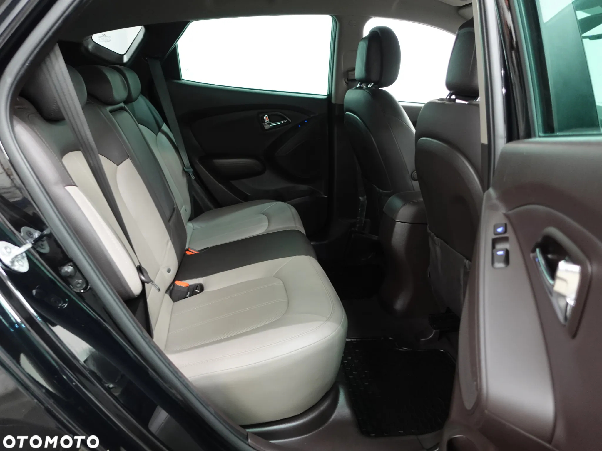 Hyundai ix35 2.0 CRDi 4WD Premium - 27