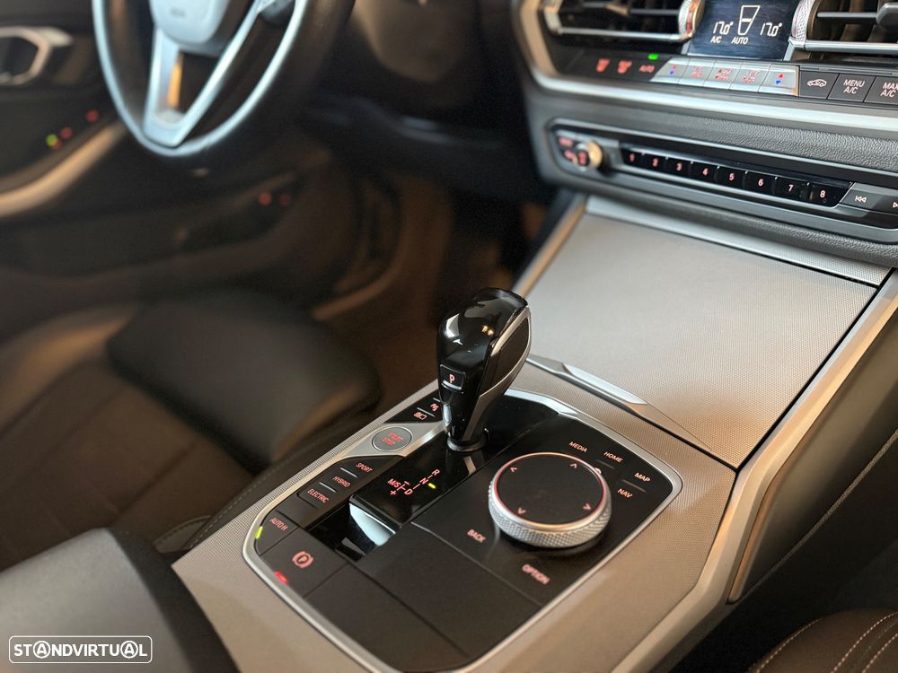 BMW 320 e Line Sport Auto - 29