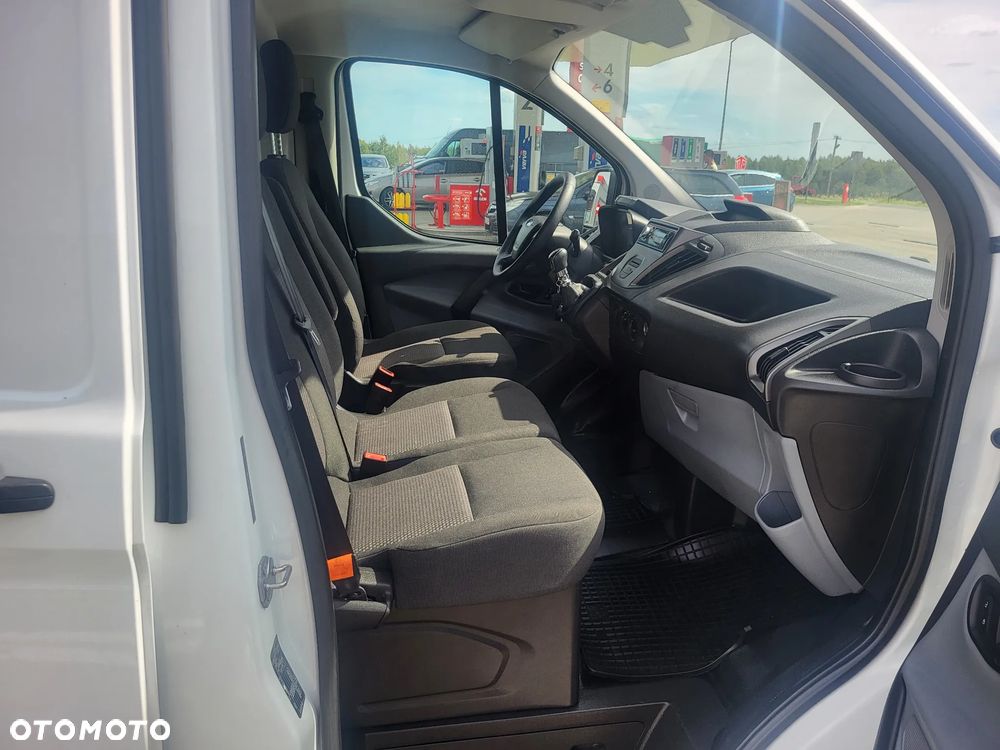 Ford Transit Custom - 28