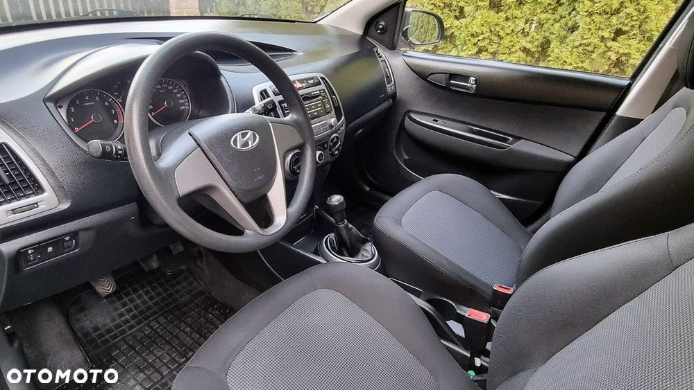 Hyundai i20 - 11