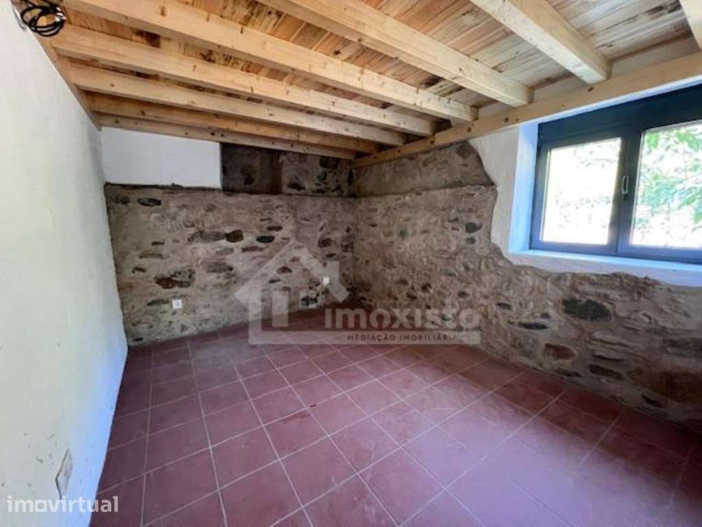 Moradia T2 renovada pronta a habitar em Figueiró dos Vinhos - Grande imagem: 4/13