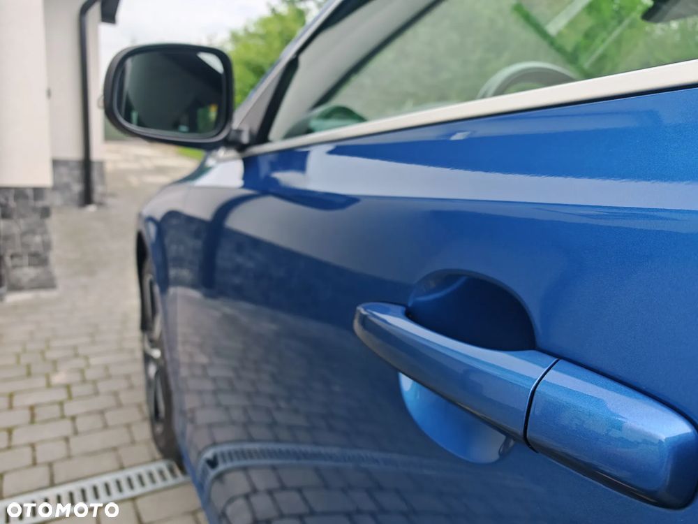 Volvo V40 D2 Drive-E SCR R-Design Momentum - 20