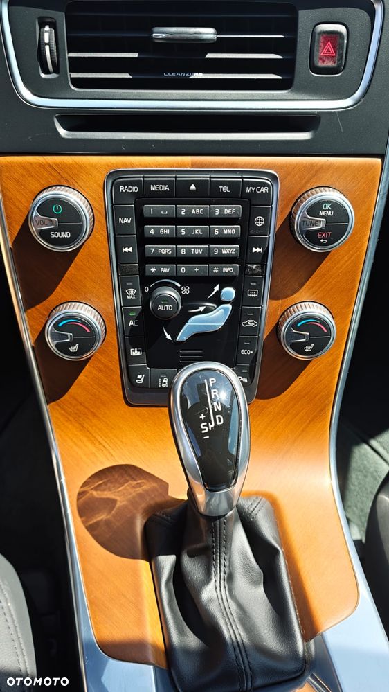 Volvo S60 - 16