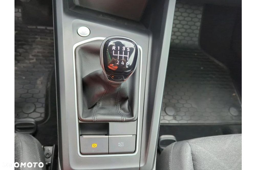Volkswagen Golf Variant - 10