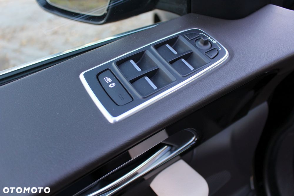Jaguar F-Pace 20d AWD Prestige - 12