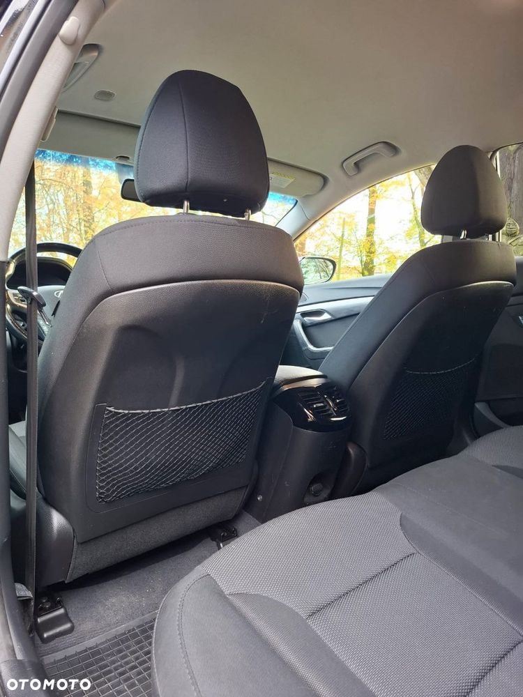 Hyundai i40 1.7 CRDi Comfort + - 11
