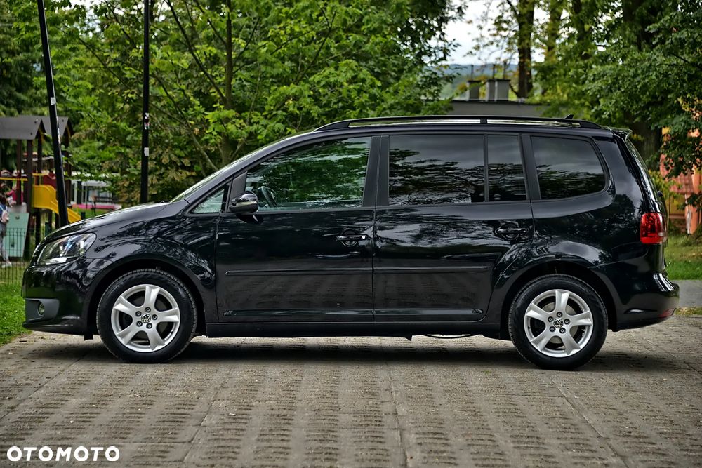Volkswagen Touran - 20