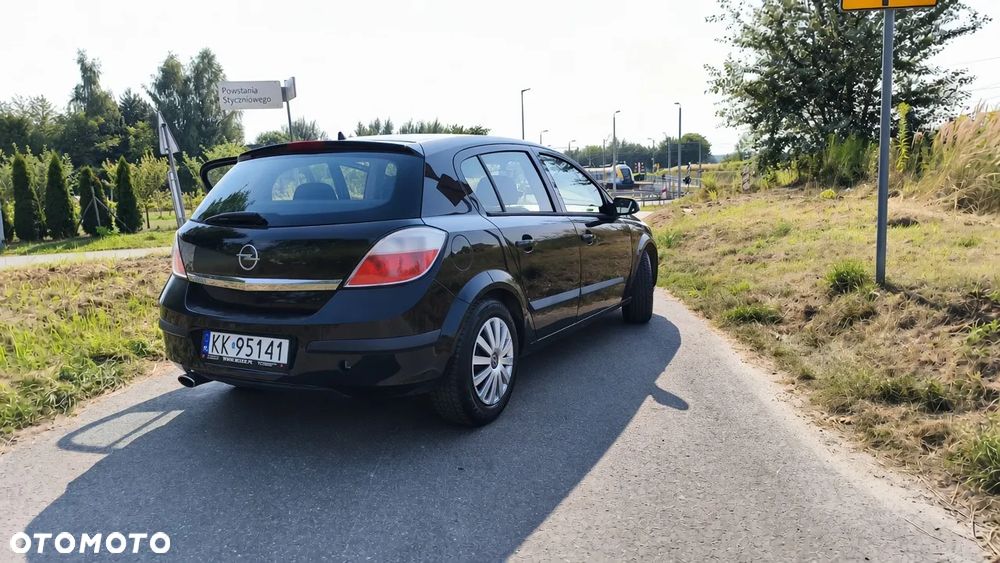 Opel Astra 1.8 Elegance - 1