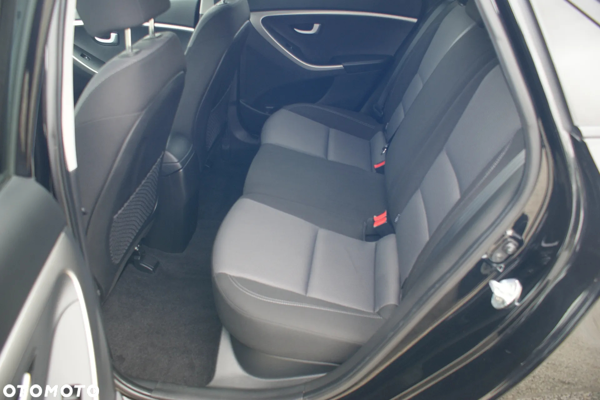 Hyundai i30 i30cw 1.6 Automatik Style - 14