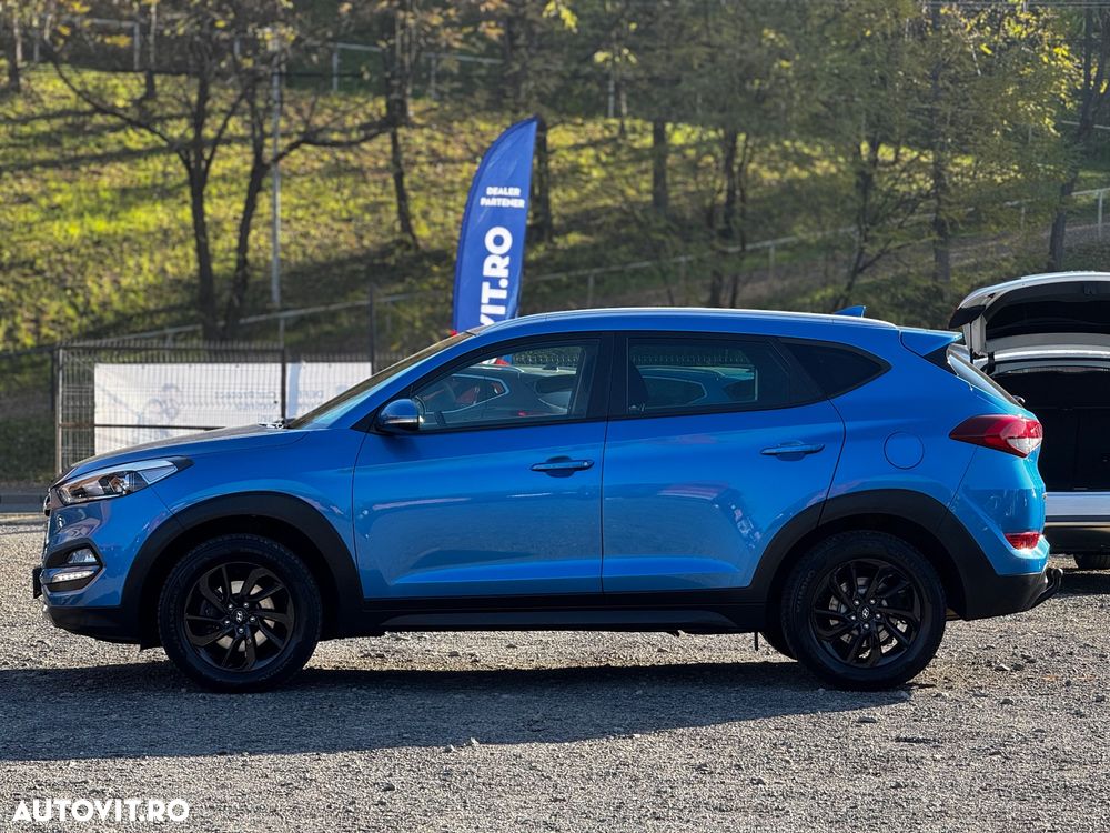 Hyundai Tucson blue 1.7 CRDi 2WD Passion Plus - 11