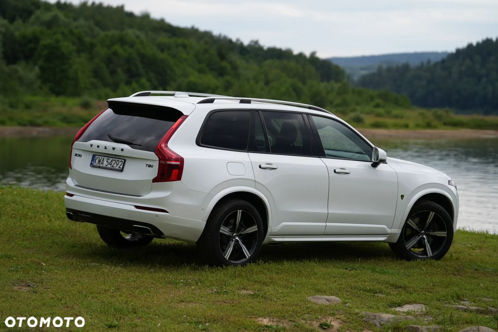 Volvo XC 90 T8 AWD Plug-In Hybrid Momentum 7os - 6