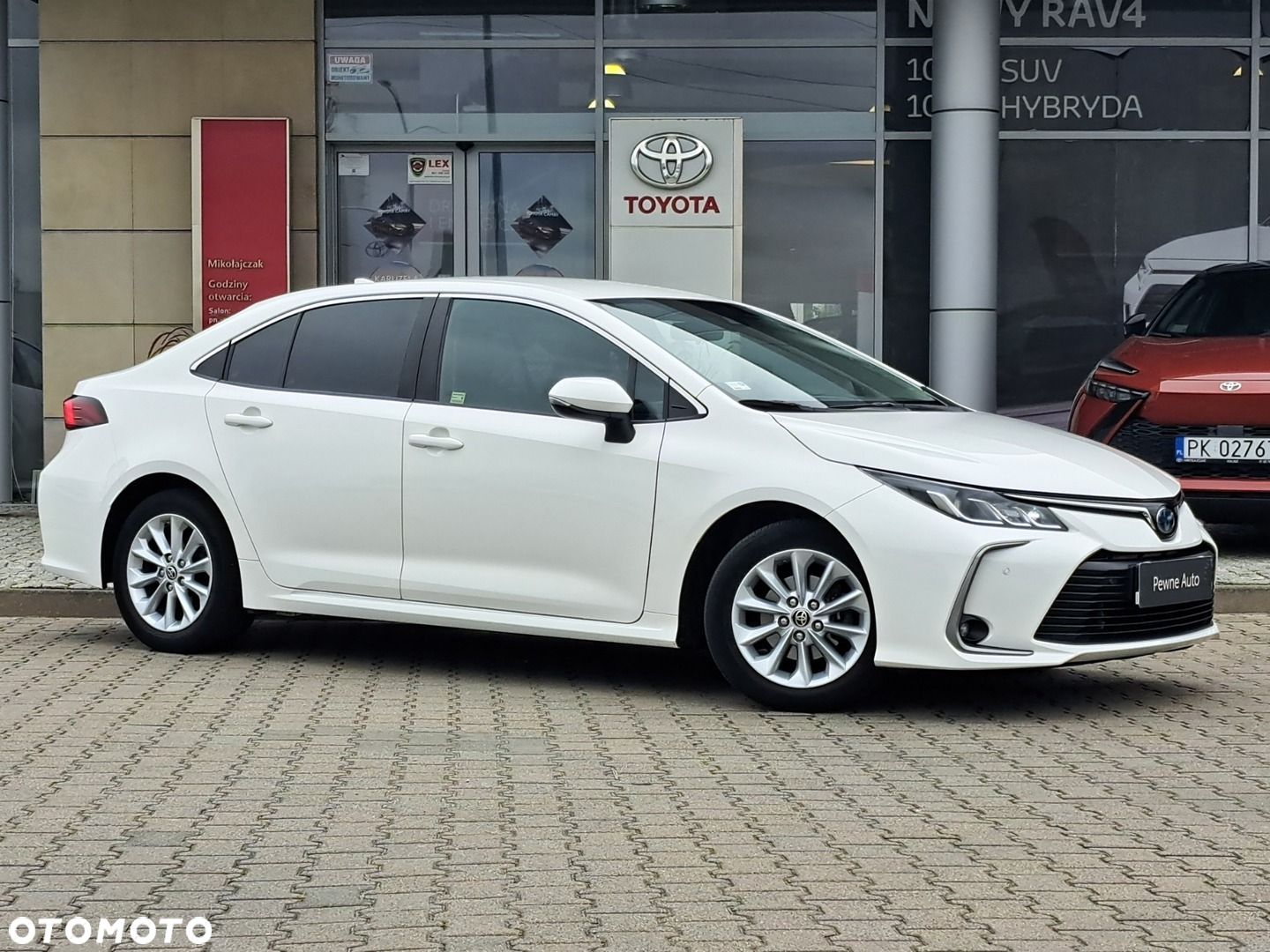 Toyota Corolla 1.8 Hybrid Comfort - 1