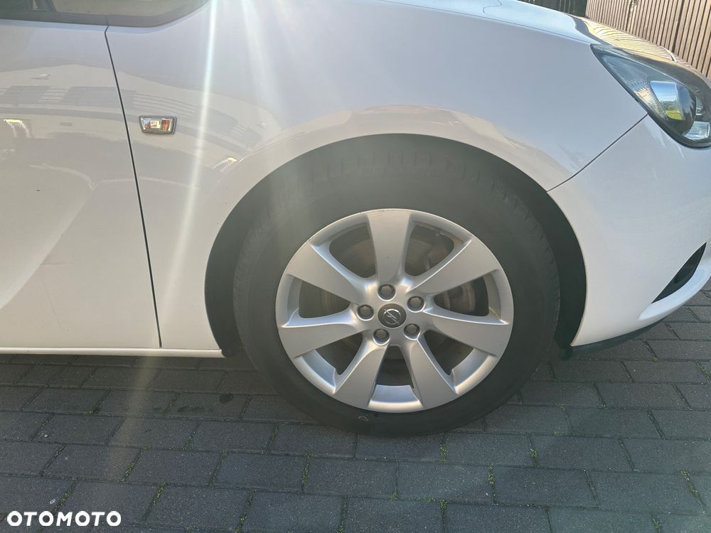 Opel Astra IV GTC 1.4 T Active - 21
