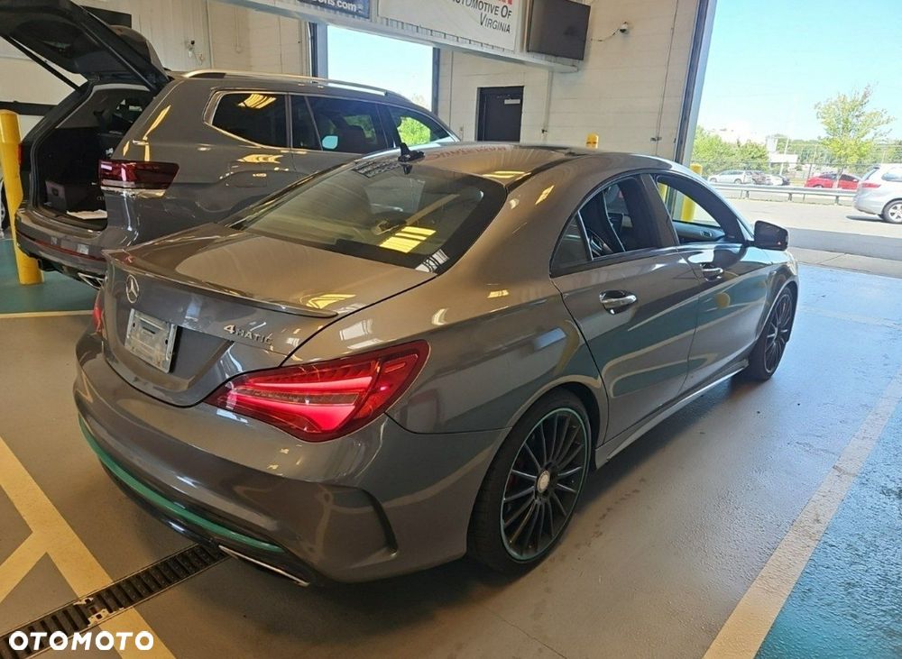 Mercedes-Benz CLA 250 4Matic 7G-DCT AMG Line - 3