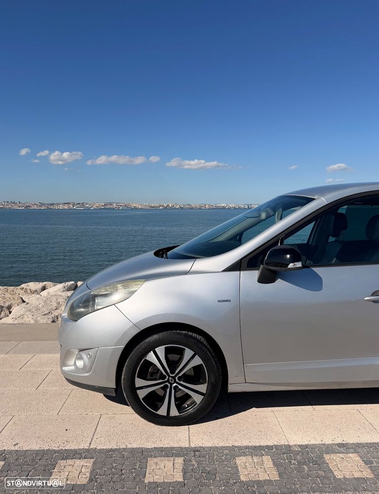 Renault Grand Scénic - 10