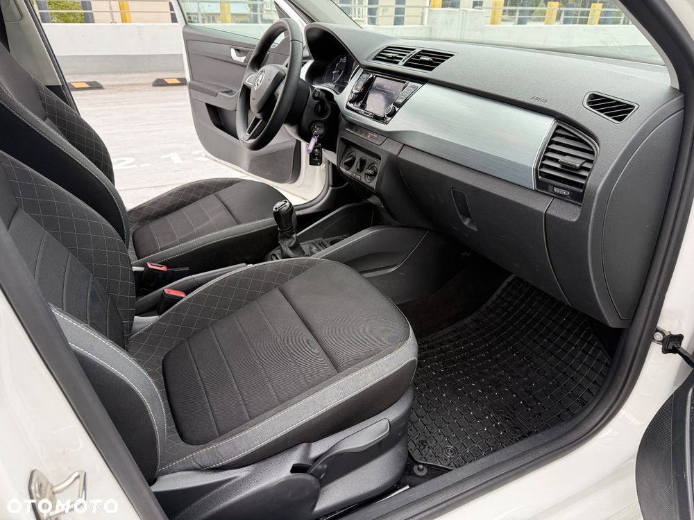Skoda Fabia 1.0 Ambition - 23