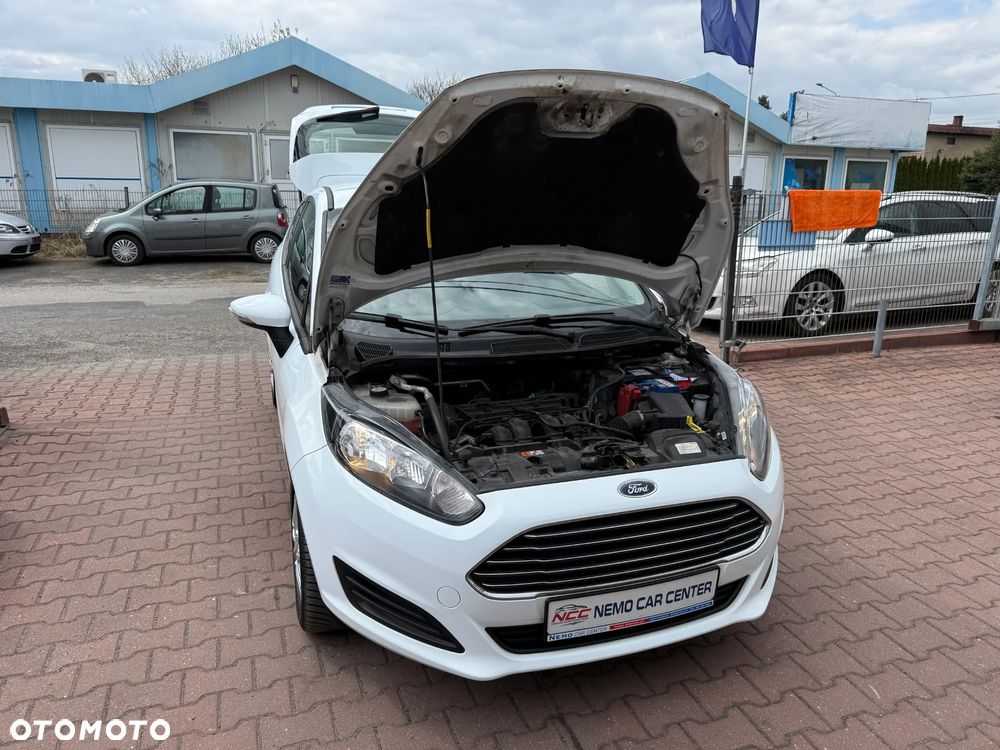 Ford Fiesta 1.25 Celebration - 27