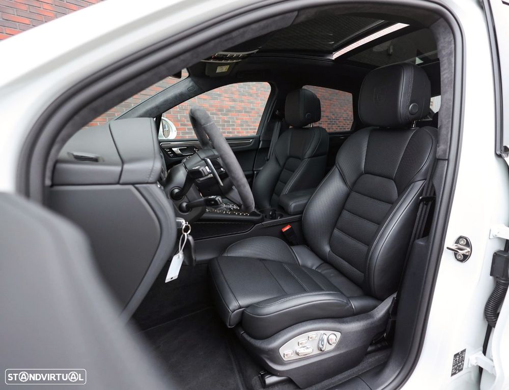 Porsche Macan GTS - 3