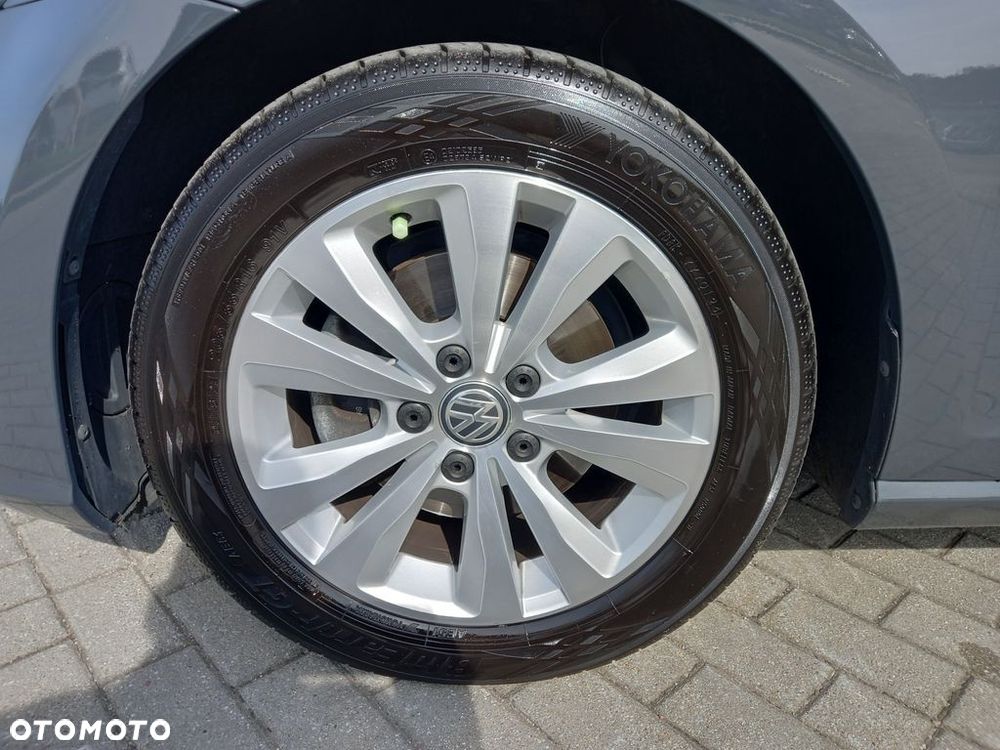 Volkswagen Golf - 9
